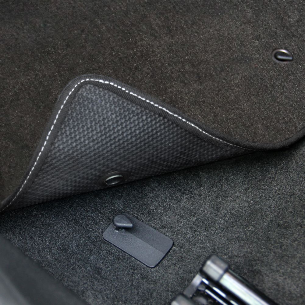 Lloyd Mats Car Floor Mat for Dodge 11-22 Challenger - Ebony - Picture 11 of 14