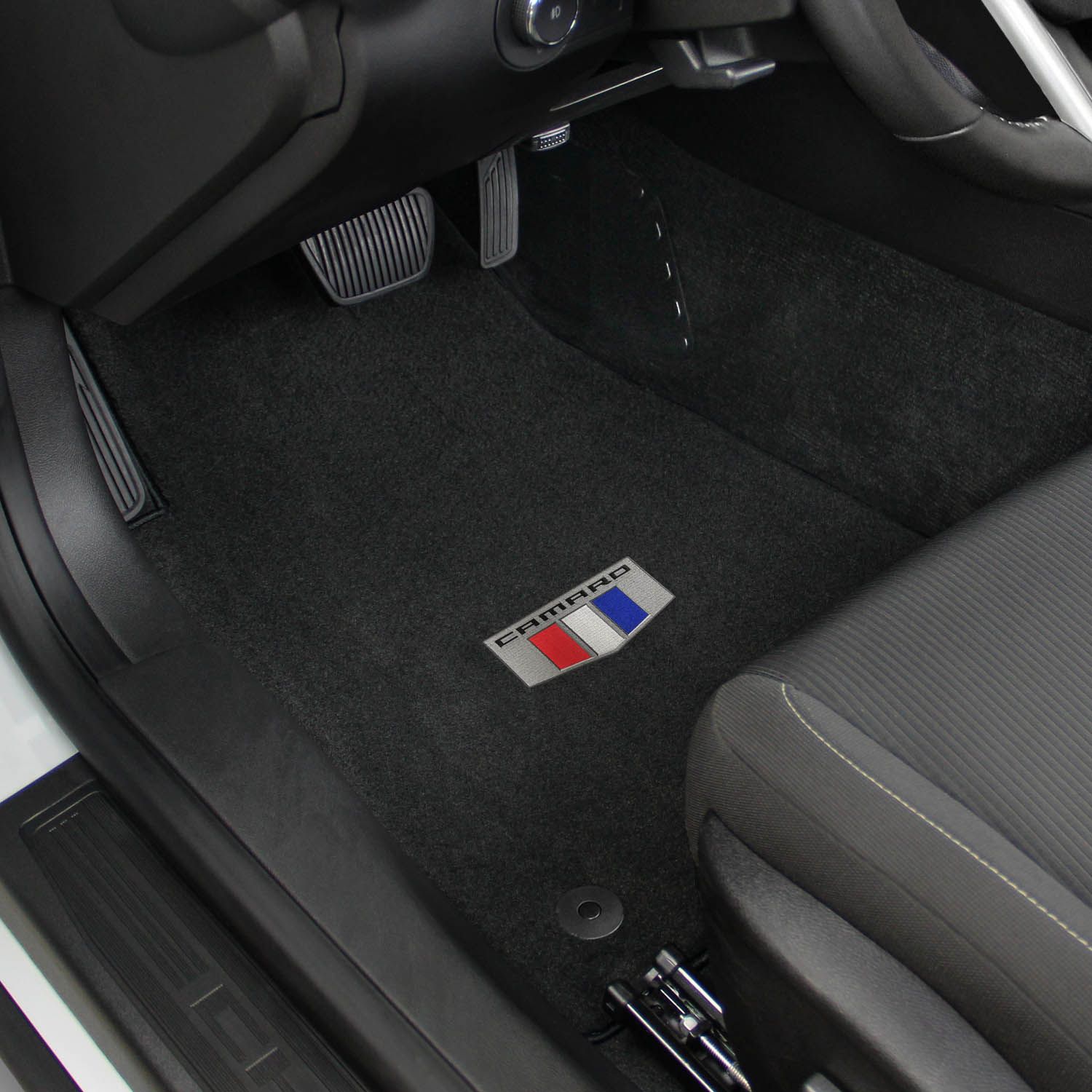 Lloyd Mats Car Floor Mat Camaro Shield Logo for Chevy 2016-2022 Camaro - Ebony - Picture 9 of 14